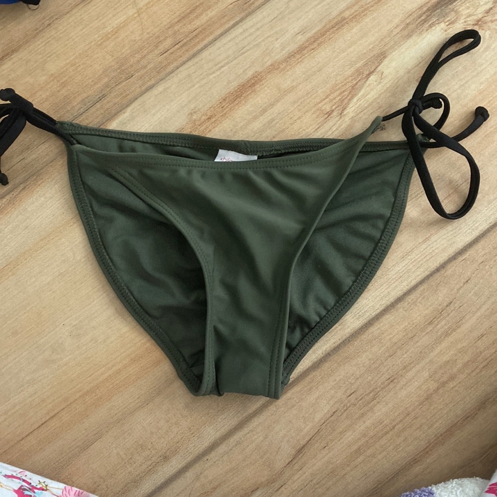 bathing suit bottoms, scrunched back